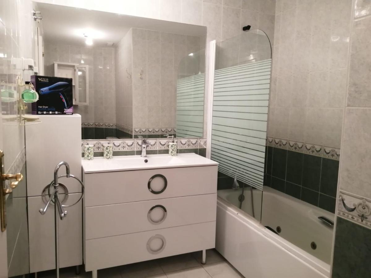 Holidays2Benalmadena Torrequebrada Sea View Front Beach With Pool Parking & Terraces Zewnętrze zdjęcie